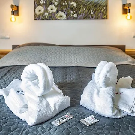 Πανσιόν Zachar 3*